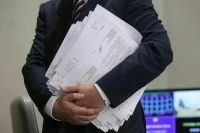 Законопроект об отпуске по уходу за раненым бойцом СВО внесли в Госдуму