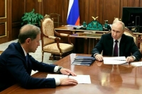Мантуров рассказал Путину о нацпроектах в сфере технологического лидерства