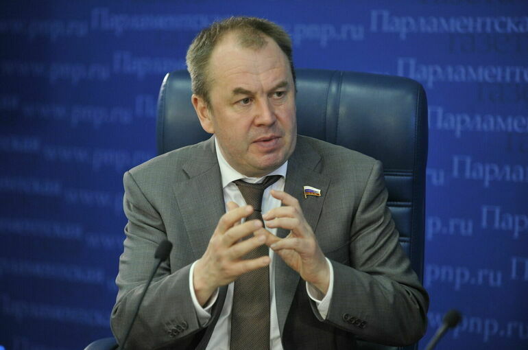 Депутат Наумов: Продукты химического происхождения нужно приравнять к вейпам