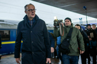 Кандидат на пост канцлера ФРГ прибыл с необъявленным визитом в Киев