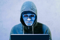 Россиян предупредили об активности мошенников перед новогодними праздниками