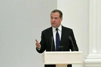 Медведев заявил, что Россия готова возобновить переговоры с Киевом