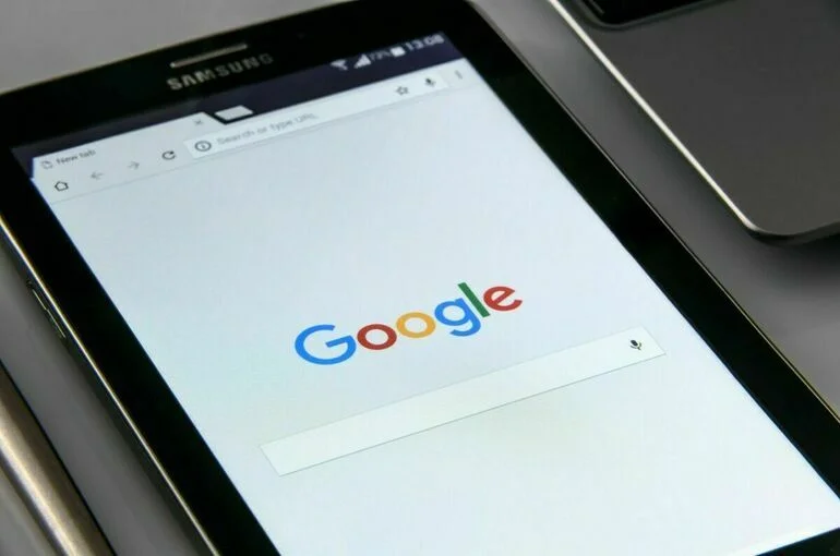 Google Play прекратит обслуживать разработчиков из России