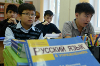 Путин поддержал запрет принимать детей мигрантов в школы без знания языка