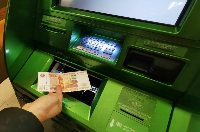 Совфед усилил контроль за подозрительными денежными переводами