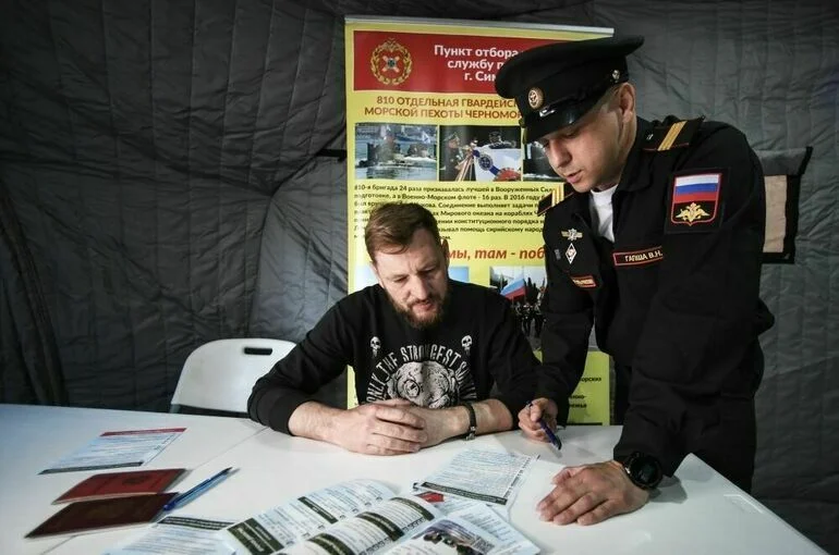 Трудовые права контрактников расширят  