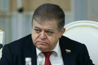 Сенатор Джабаров: Зеленский не сможет перебить президента РФ своими заявлениями