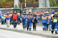 Кабмин утвердил многократные визы для состоящих в браке с россиянами мигрантов