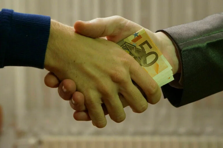 Зеленский предлагал Фицо полмиллиарда евро за согласие пригласить Украину в НАТО