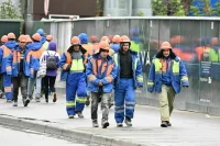 В Минстрое предложили запретить мигрантам менять место работы