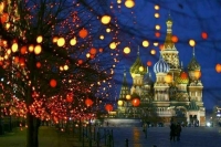 На Красной площади после запуска фейерверка работают правоохранительные органы