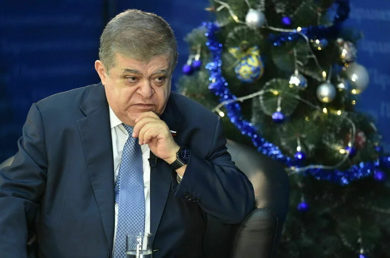Сенатор Джабаров усомнился в помощи Франции по решению конфликта на Украине