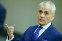 Онищенко заявил, что коронавирус стал более лояльным к человеку