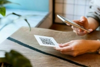 В Госдуму внесли законопроект об универсальном QR-коде при безналичной оплате