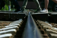 Правительство поддержало штрафы за переход железной дороги на красный свет