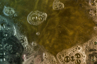 Из-за крушения танкеров в Черное море вытекло 2,4 тысячи тонн нефтепродуктов