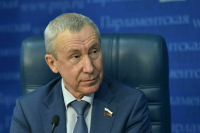 Путин объявил благодарность сенатору Андрею Климову