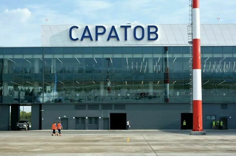 В аэропорту Саратова сняли ограничения на рейсы