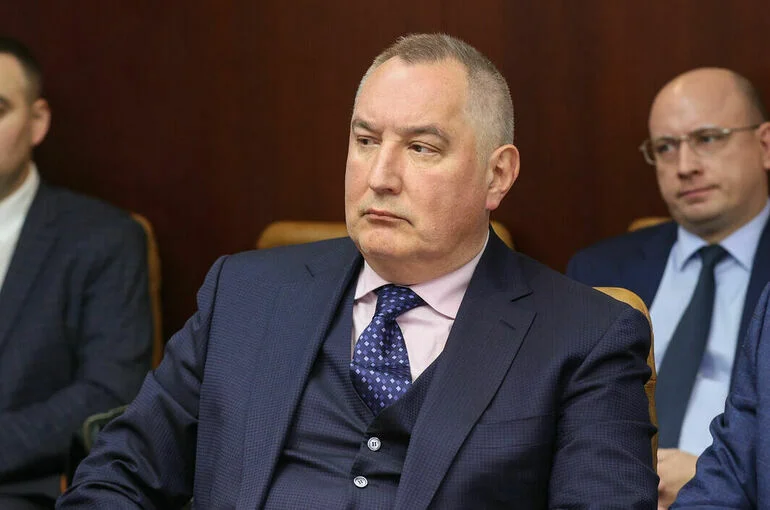 Сенатор Рогозин назвал Зеленского «военным преступником»