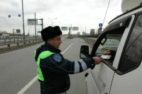 Штраф за отсутствие спецзнака на тихоходах предлагают повысить в 6 раз