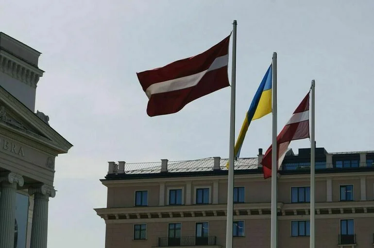 Власти Латвии заявили, что обсуждать отправку миротворцев на Украину рано