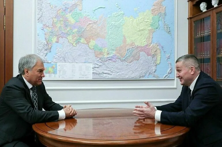 Володин обсудил с главой Волгоградской области подготовку к 80-летию Победы
