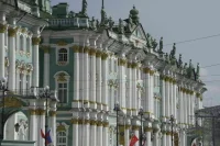 Посетителей Эрмитажа эвакуировали из-за анонимного сообщения