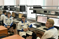 Минпросвещения: Треть выпускников колледжей продолжают учебу