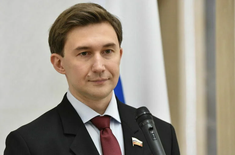 Гроссмейстерский ход: состоится ли матч между Карякиным и Карповым  
