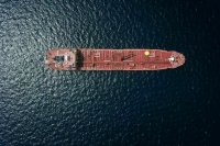 Евросоюз ввел санкции уже против 79 российских танкеров