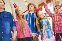В Минпросвещения предложили вернуть школьные дискотеки