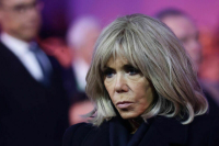 Назвавшая жену Макрона мужчиной журналистка попросила убежища в России