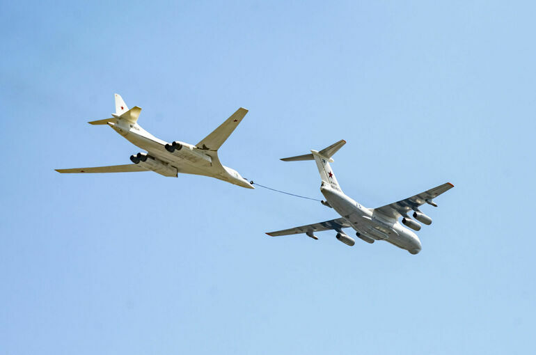 Два российских ракетоносца пролетели над Баренцевым и Норвежским морями