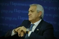 Депутат Огуль заявил о необходимости убрать алкоголь из продуктовых магазинов