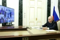 Путин поручил рассмотреть практику «бесшовного» обучения профессии со школы