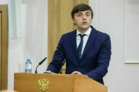 Кравцов предложил проверить бюрократическую нагрузку на учителей