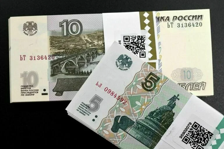 Банк России объяснил возвращение в оборот бумажных 5 и 10 рублей