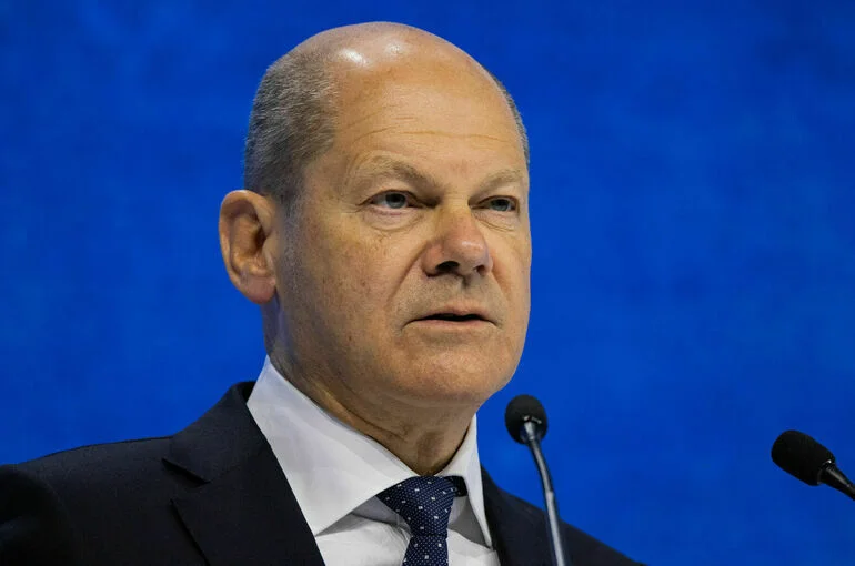 Шольц назвал неправильными поставки оружия Украине для ударов по РФ