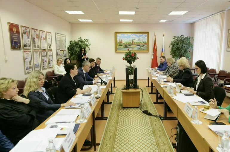 Депутаты узнали, как живут несовершеннолетние правонарушители