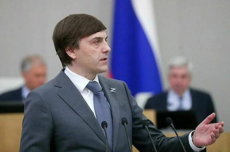 Кравцов назвал базовые принципы Стратегии развития образования