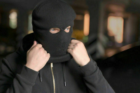 Из-за парты — в драгдилеры  