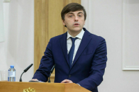 Кравцов пообещал заняться вопросом загруженности школьников