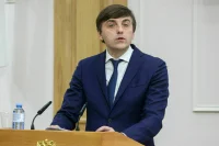 Кравцов пообещал заняться вопросом загруженности школьников