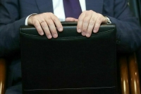 Основания для признания членов совета директоров выбывшими уточнят