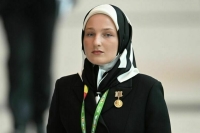 Путин объявил благодарность дочери Кадырова Карине