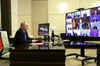 Путин обсудил разговор с Трампом на совещании Совбеза 