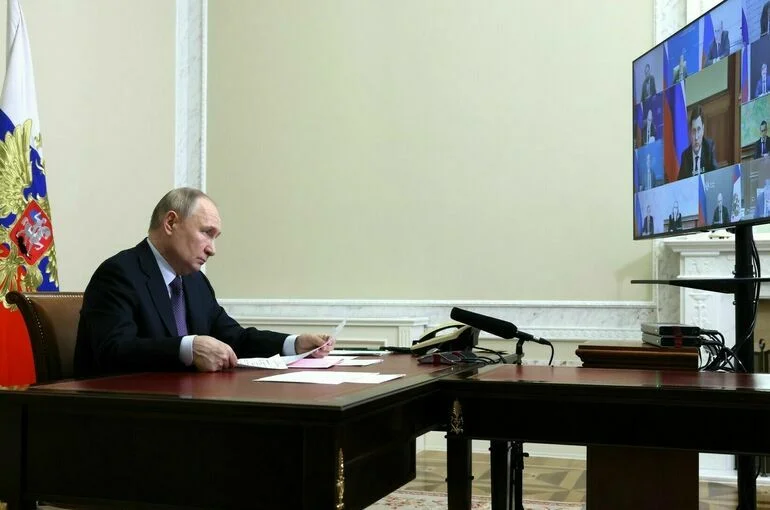 Путин предложил иностранным акционерам помочь с ремонтом атакованной нефтестанции
