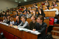 Кабмин увеличил квоты на целевое обучение в вузах