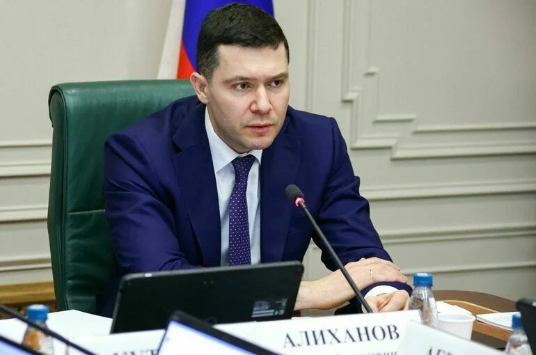 Алиханов: Россия не ждет «с распростертыми объятиями» ушедшие компании