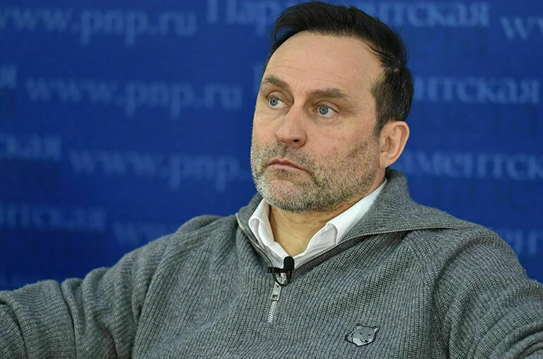 Депутат Свищев назвал детские площадки ключом к развитию массового спорта